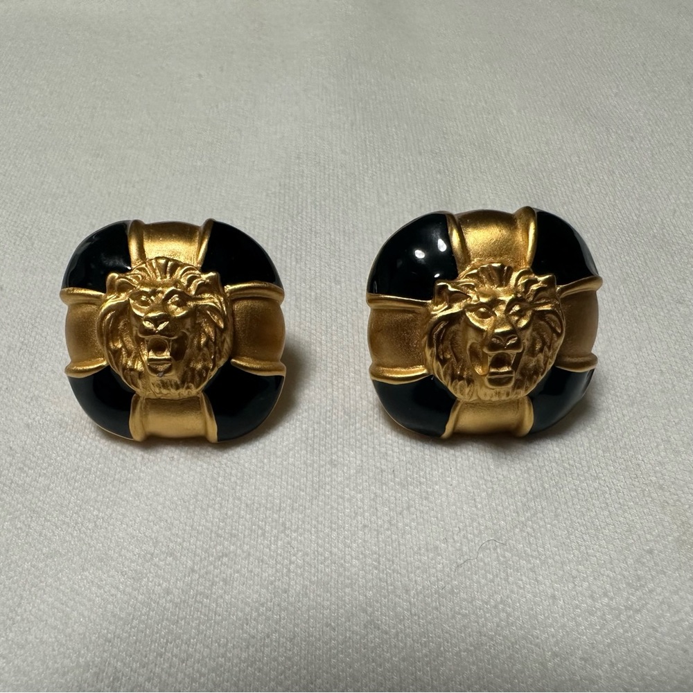 Ann Klein vintage clip on earrings